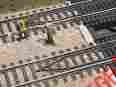 948-899 Walthers Ho Code 83 Nickel Silver Bridge Track One-piece W Inside Guardr 616374006830