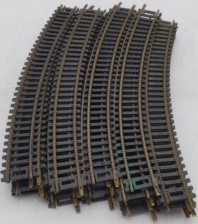 Ahm 25606 Ho 18 Inch Radius 30 Degree Per Section Brass Curved Track 29