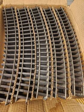 2-rail Ahm/rivarossi 10779 Part O- Gauge Curved Track Mpn 69ct