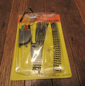 2551-400 Atlas Vintage Tool Co N Scale Right Hand Switch With Remote Controller Made In Usa