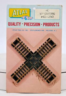 2569-225 Atlas Vintage Ho Scale 90 Degree Crossing Black #2569-225 Nos