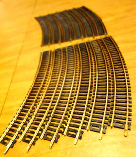 30228 Atlas Railroad Ho-gauge Code 83 Snap-track 18 Inch Radius Curve 12