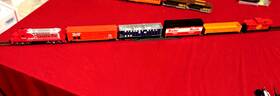 00362 Bachmann Ho Santa Fe 5628 5 Cars Power Track Rerailer 36x54