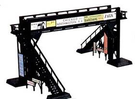Bachmann 022899451725 Trains - Plasticville U.s.a. Buildings Classic Kits Pedestrian Bridge H
