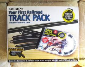 22899 Bachmann 44497 E-z Track Your First Railroad Pack Ho Open Box No Dvd