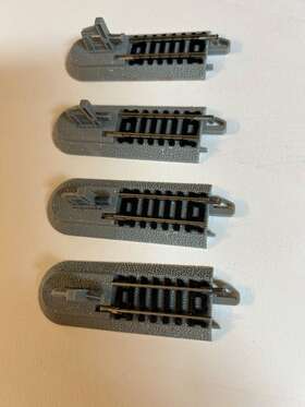44890 Bachmann Four N Scale E-z Track Style Bumpers Excellent Used With