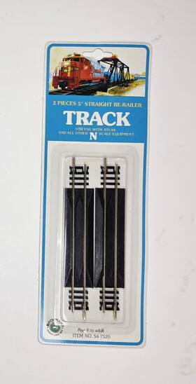 54-7520 Bachmann Vtg N Scale 5 Inch Straight Re-railer Track - Nos New In Package