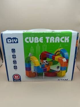 537-202 Diy Cube Track - 81 Pieces Electric Train Set Building Toy