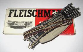 9167 Fleischmann N Piccolo Electric Right Hand Double Slip Crossover Track Nib