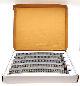14-02040-005 Hawthorne Village Ho 12 Piece Curved Track Set Ln/box