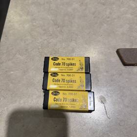700-31 Kadee Code 70 And 83 Track Spikes - Use Twin Rail Spiker Ho Scale