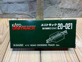 24-021 Kato N Scale Unitrak 4 7/8 Inch Road Crossing Rare