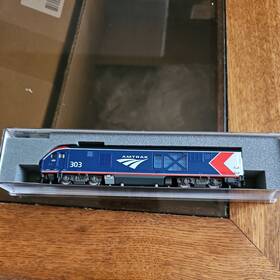 Kat1766052 Kato N Scale 176-6052 Amtrak 303 Phase Vi Siemens Alc-42 Charger Dcc Ready