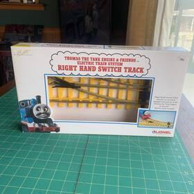 8-82012 Lionel 023922820129 Thomas G Scale Right Hand Manual Switch