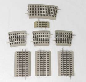 100170 Lionel Used Lot Of 8 Assorted O Gauge Fastrack Pieces