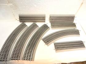 12015 Lionel 12014 Group Of Fastrack -4 Curve Pieces Straight Decent Used Track