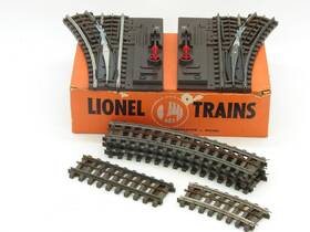 142-154 Lionel O Gauge #142 Pair Of Super Manual Switches In Ob And 5 Piece Track Lot