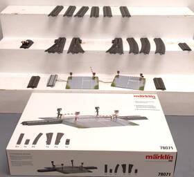 3-rail Marklin 78071 Ho C-track Grade Crossing Extension Set - Ex/box