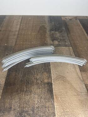 99040013 Micro-trains Line Z Scale Curved Track - 12 Pcs. R220- 45 Degrees