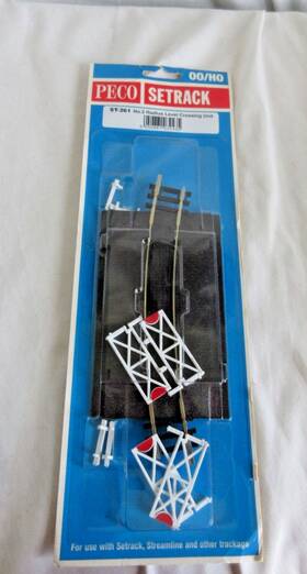 St-261 Peco 050881032435 Setrack 00/ho No. 2 Radius Level Crossing Unit Nip