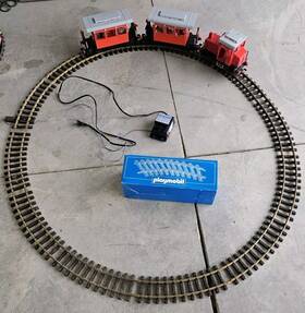 4354 Playmobil 1980 Electric Train 12 Curved Tracks And 3 Pieces Works