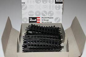 N-4144 Revell N 9 Inch Radius Curved 15 Track 10