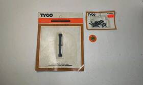 Tyco 711 50 Lot Of New Ho Parts - Portable Uncoupling Ramp 921 And Couplers