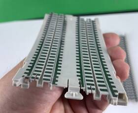 B5834s Tyco 4 Twin Turbo Train Parts Four 7 1/2 Inch Transition Track Sections 1989