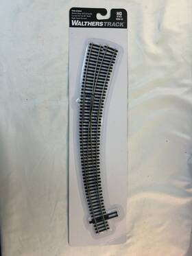 Walthers 948-83064 Track Ho Scale Code 83 Curved 24 Inch And 28 Right Hand Turnout
