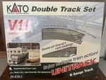 Kato Scale V11 Double Unitrack 20-870-1 Banked Set New In Box. Fixed Price $150.00.