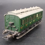(b) Vintage Marklin Ho 330/1 (4004) Green 3RD Class Passenger Car Tinplate Metal. Fixed Price $32.99.