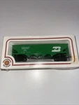 Bachmann Scale Burlington Northern Hopper Car Green 3-BAY Covered. Fixed Price $21.37.