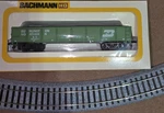 Bachmann Ho Burlington Northern Green Box Car 553557 Two-rail Analog. Fixed Price $12.95.