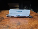 Kato Bnsf Gunderson Maxi-iv Car With Double Stack Swift Containers Scale.. Fixed Price $59.99.