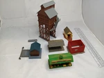 Lot Of 6 Ho Scale Bahmann Plasticville Coaling Station Farmers Market Stairs Fou. Fixed Price $30.00.