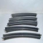 Ho Scale Curve Track Radius 18" Model Railroad Made In Italy Lot Of 30. Fixed Price $19.99.