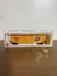 Ho Scale Burlington Northern Yellow Orange 50' Box Reefer Bn 26534. Fixed Price $14.00.