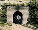 Woodland Scenics C1253 Ho Scale Single Track Tunnel Portal - Cut Stone. Fixed Price $10.99.