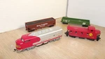 Bachmann Santa Fe Scale Lot Locomotive F9 Engine 307 Untested Hopper Caboose. Fixed Price $29.95.