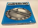Marklin 7186 Powered Turntable - Ho Scale. Fixed Price $135.00.