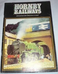 Hornby Oo Gauge Catalogue 28TH Edition 1982 R480. Fixed Price $6.70.