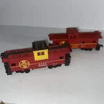 Ho Scale Atsf Cabooses Bachmann 999628/999246. Fixed Price $7.00.