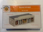 Bachmann 45142 Ho & 10 Store - Plasticville Building Kit Nib. Fixed Price $14.95.