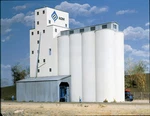 Walthers Cornerstone 933-3022 Ho Scale Concrete Grain Elevator Kit. Fixed Price $63.87.