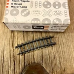 Box Of 20 Scale Arnold Rapido 0134 Curve Tracks 192MM 15 Degree Nos 8 Radius. Fixed Price $6.00.