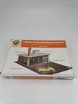 Ho 1:87 Scale Drive-in Hamburger Stand Kit Bachmann 2916 Ships Fast. Fixed Price $9.95.