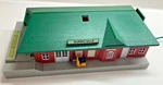 Vintage Bachmann Sunnyvale Train Station Ho Gauge Assembled 3014/3015 Red Green. Fixed Price $8.99.