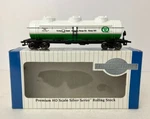 Bachmann Silver Series Ho Rolling Stock 3-DOME Tank Car, Quaker State, 17137. Fixed Price $16.65.