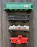 Ho Scale Train Cars Lot Of 4 Various Vintage - No Boxes Great Condition. Fixed Price $22.49.