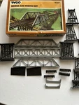Tyco 909:350 Ho-scale Bridge And Trestle Set (33 Pieces) Plastic In Orig. Box. Fixed Price $8.95.
